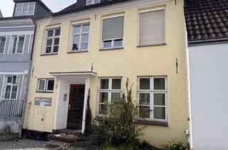 Mehrfamilienhaus kaufen in 24937 Jürgensby, Kapitalanlage: Zentrales Mehrfamilienhaus in Flensburg – Nähe Hafen, Jürgensby *Provisionsfrei