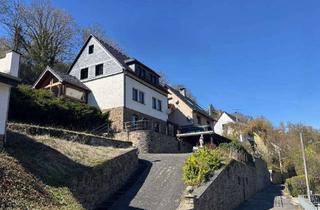 Haus kaufen in 53902 Bad Münstereifel, Ein Haus mit Charme, Aussicht und Entwicklungspotenzial!