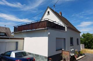 Haus kaufen in 56753 Welling, Bezahlbares EFH mit Garten für PAARE: teilsaniert, 110 m², BALKON und Garage