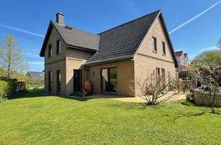 Haus kaufen in 23701 Eutin, Großzügiges Einfam.-Haus mit Sauna und Kaminofen in ruhiger Sackgassen-Lage