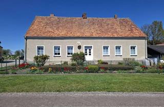 Haus kaufen in Nebenstr. 33, 16306 Hohenselchow-Groß Pinnow, Wohnhaus mit Nebengebäuden in Hohenselchow