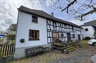 Haus kaufen in 57614 Niederwambach, Immobilie mit Charakter: Vielseitiges Wohnhaus mit ehemaligem Café und 3 Wohneinheiten