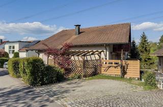 Einfamilienhaus kaufen in 73230 Kirchheim, Freistehendes Einfamilienhaus mit Einliegerwohnung in naturnaher Lage!