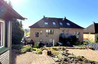 Haus kaufen in 45549 Sprockhövel, Teilvermietetes Zweifamilienhaus in Sprockhövel