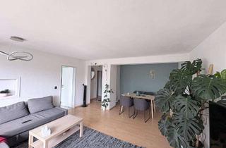 Wohnung kaufen in Am Rapohl 10a, 50859 Weiden, Helle 3-Zimmer-Dachgeschosswohnung in Köln-Weiden