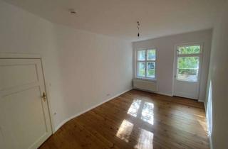 Wohnung kaufen in Stahlheimer Straße, 10439 Prenzlauer Berg, Frisch renoviert: Zwei-Zimmer-Wohnung in Berlin-Prenzlauer Berg von PRIVAT