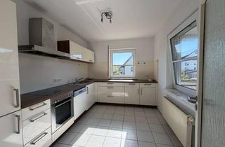 Wohnung kaufen in Bachstraße 48, 57482 Wenden, Renovierte 4-Zimmer-Wohnung mit idealem Grundriss