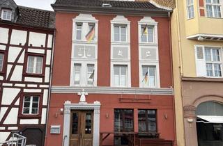 Wohnung mieten in 53879 Euskirchen, Charmante 3-Zimmer-Wohnung im Fachwerkhaus am Alten Markt in Euskirchen