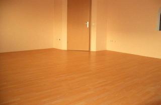 Wohnung mieten in Seelworth 1a, 31535 Neustadt, Attraktive gepflegte 3-Zi-Dachgeschossw. mit Balkon und EBK in NRÜ/Hagen