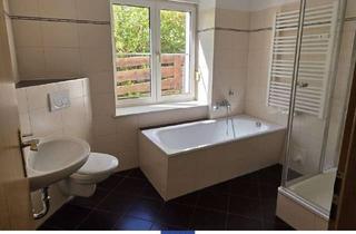 Wohnung mieten in 09603 Großschirma, Interessante Wohnung mit hübschen Bad in ruhiger Seitenstraße!