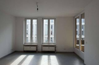 Sozialwohnungen mieten in Janusz-Korczak-Straße 22, 12627 Hellersdorf, WBS-pflichtiges Familien-Appartement mit Balkon und Wannenbad - leider ohne Aufzug! NUR MIT WBS!