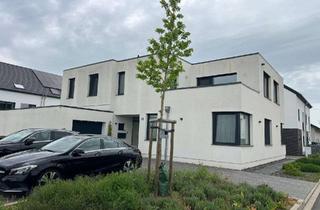 Penthouse mieten in Josef-Ornoth-Straße 14, 52388 Nörvenich, Moderne Penthouse-Wohnung mit gehobener Ausstattung und großem Balkon in Nörvenich-Binsfeld