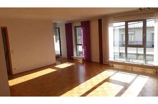 Wohnung mieten in Saynstraße, 57610 Altenkirchen, Schöne 3-Zimmer-Dachgeschosswohnung mit Balkon im Zentrum von Altenkirchen