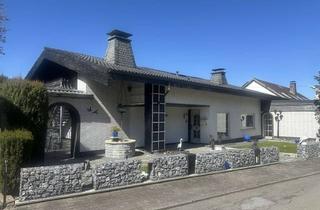 Einfamilienhaus kaufen in 57319 Bad Berleburg, Idyllisch gelegenes Einfamilienhaus+Einliegerwohnung, vielseitigen Nutzflächen und großem Potenzial!