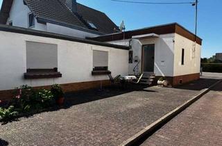Haus kaufen in 56575 Weißenthurm, Gestalten statt suchen! 50er-Jahre Bungalow mit viel Gestaltungsspielraum in Weißenthurm