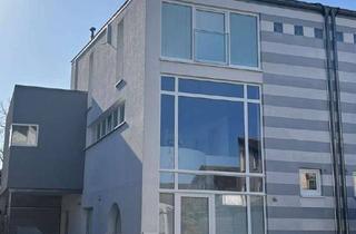 Haus kaufen in 69190 Walldorf, Architektenflair trifft Wohnkomfort: Moderne DHH mit Einliegerwohnung in Walldorf - Provisionsfrei
