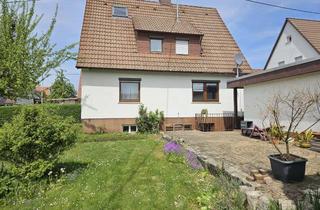 Einfamilienhaus kaufen in Zollernstraße, 73252 Lenningen, Freistehendes Einfamilienhaus mit 5 Zimmern in Lenningen-Hochwang