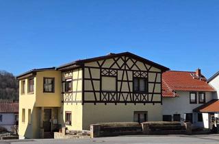 Haus kaufen in 98617 Henneberg, Charmantes Wohnhaus mit Entwicklungspotenzial in Henneberg bei Meiningen