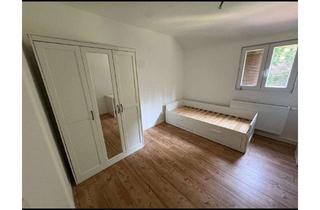 Immobilie mieten in Silberburgstraße 96, 72764 Reutlingen, WG-Zimmer im Dachgeschoss – zentrale Lage in Reutlingen