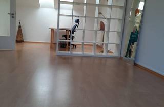 Wohnung mieten in Bilsteinweg, 60435 Frankfurt, Charmante 2-Zimmer Dachgeschosswohnung in Frankfurt-Preungesheim