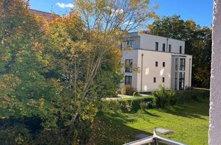 Wohnung kaufen in Berlepschstraße 147, 14165 Berlin, Lichtdurchflutete 1-Zimmer-Wohnung mit Balkon im ruhigen Zehlendorf