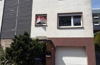 Doppelhaushälfte kaufen in 42853 Remscheid, Remscheid - Top Lage! Doppelhaushälfte mit Garten, Garage & 5 Zimmern