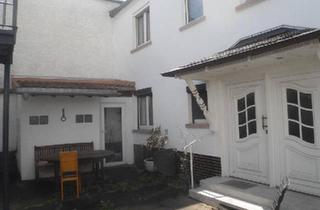 Wohnung kaufen in 65439 Flörsheim, Flörsheim am Main - 4-Zimmerwohnung mit Gästebad 95 qm WF Garten möglich, unvermietet
