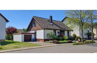 Haus kaufen in 76698 Ubstadt-Weiher, Ubstadt-Weiher - Ubstadt *** Großzügiges Ein- bis Zweifamilienhaus mit Wintergarten und sonnigem Südgarten in zentraler Lage!