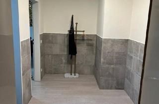 Wohnung kaufen in 22549 Hamburg, Hamburg - Neu Sanierte 1,5 Zimmer Wohnung + Tiefgaragenstellplatz