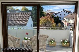 Wohnung kaufen in 78465 Konstanz, Charmante 3-Zimmer-Dachgeschosswohnung mit Balkon
