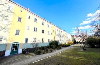 Wohnung kaufen in Olbersstraße 51G, 10589 Charlottenburg, Charmante 2-Zimmer-Wohnung im 1. Obergeschoss mit Potenzial in gepflegtem Altbau