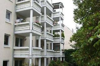 Wohnung kaufen in 08468 Reichenbach, Helle 3-Raum-Wohnung mit Balkon und TG-Stellplatz