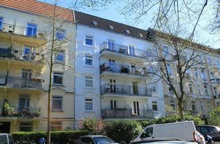 Wohnung kaufen in 20257 Eimsbüttel, Helle Stadtwohnung mit Balkon im sanierten Altbau in Eimsbüttel