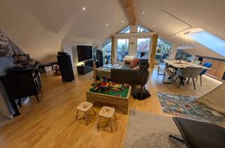 Wohnung mieten in An Der Haustatt 19, 35037 Marburg, Exklusives Dachgeschoss-Studio mit Weitblick, Pool & Wellness-Bad in Marburg