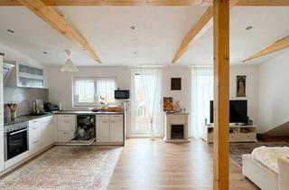 Wohnung mieten in Kirchstraße, 89291 Holzheim, Stilvolles Wohnen mit Holzbalken, Charme & Highspeed!
