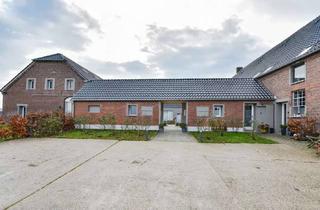 Wohnung mieten in Winterswicker Feld, 47495 Rheinberg, Moderne Maisonette (4,5 Zi.) im Gutshof | Garten, 2 Terrassen, Carport & EBK inkl.