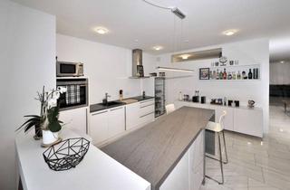 Wohnung mieten in Hauptstraße 79, 89522 Heidenheim, Topausgestattete Luxus-Single-/Pärchen-Whg. Vollmöbliert mit Balkon, Schlossblick & EBK in FuZo HDH