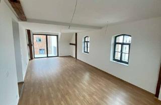 Wohnung mieten in Bamberger Straße 50a, 91413 Neustadt, Neuwertige 3-Zimmer Wohnung in Toplage| Energieeffizient KfW55 | Balkon | Einbauküche | TG | Keller