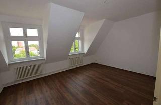 Wohnung mieten in Karl-Marx-Straße, 03238 Finsterwalde, ruhige 2-Raum Dachgeschoss, neuer Boden, schöne Sicht über Finsterwalde