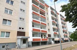 Wohnung mieten in Karl-Bartels-Straße, 17192 Waren, Kleine 2-Raum Wohnung ab Juni 2026 mit Gutschein Malerarbeiten und Bodenbelag.