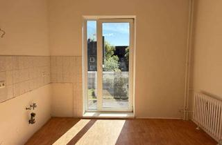 Wohnung mieten in Woermannstraße, 24149 Neumühlen-Dietrichsdorf, 2,5 Zimmerwohnung mit kleinem Balkon