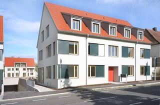 Wohnung mieten in Bahnhofstraße 29, 97346 Iphofen, Altstadtnah wohnen: 2-Zimmer-Wohnung mit Loggia, EBK und Tiefgarage