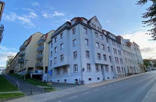 Wohnung mieten in Magdelstieg 67, 07745 Süd, Hübsche 2-Raumwohnung nach Sanierung mit Tiefgaragenstellplatz*