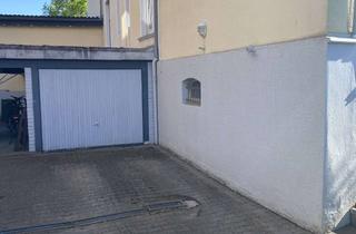 Garagen mieten in Bahnhofstraße 58, 65510 Idstein, Stellplatz im Hof mit Tor - zentrale Lage