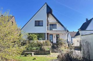 Einfamilienhaus kaufen in 40764 Langenfeld, Freistehendes Einfamilienhaus auf riesigem Grundstück