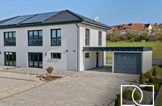 Haus kaufen in 95502 Himmelkron, Bezugsfertiger Neubau! Hochwertiges KfW 40+ Haus mit Garage, Südterrasse und Garten in ruhiger Lage