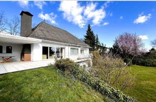 Villa kaufen in 61350 Bad Homburg, VON POLL - BAD HOMBURG : Repräsentative Villa in Toplage mit Gestaltungspotential im Obergeschoss