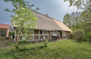 Haus kaufen in 21739 Dollern, Historisches Reetdachhaus im Dollener Ortskern sucht einen neuen Eigentümer!