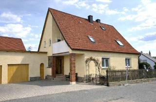 Haus kaufen in 92507 Nabburg, Vermietetes Zweifamilienhaus in Nabburg