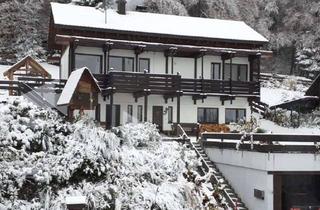 Einfamilienhaus kaufen in 79737 Herrischried, Freistehendes Einfamilienhaus mit großem Garten, Doppel-Carport und Einliegerwohnung in Herrischried